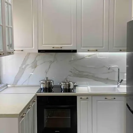 Апартаменты Teo'S Apartment -1 *